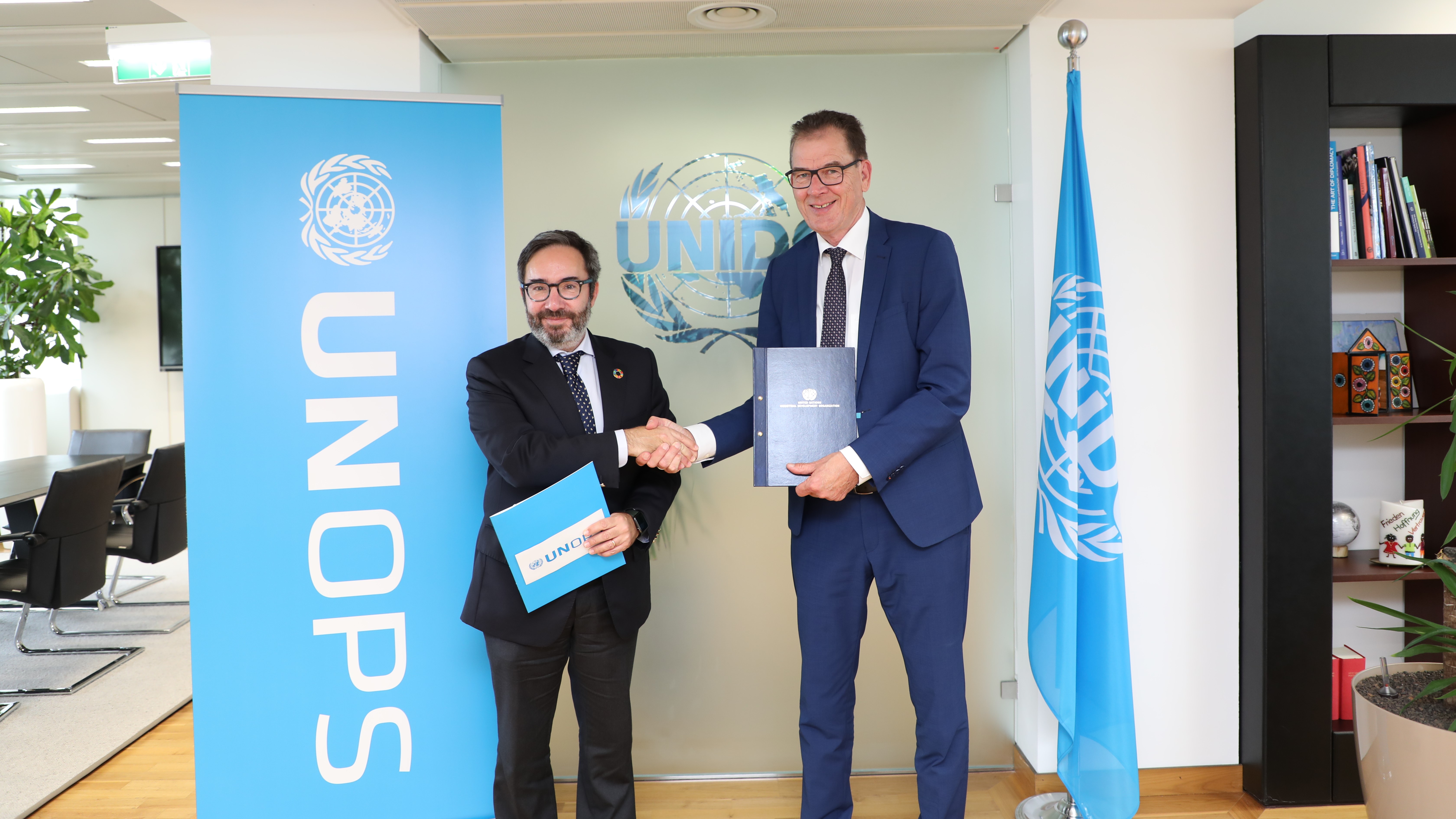 UNIDO-UNOPS cover