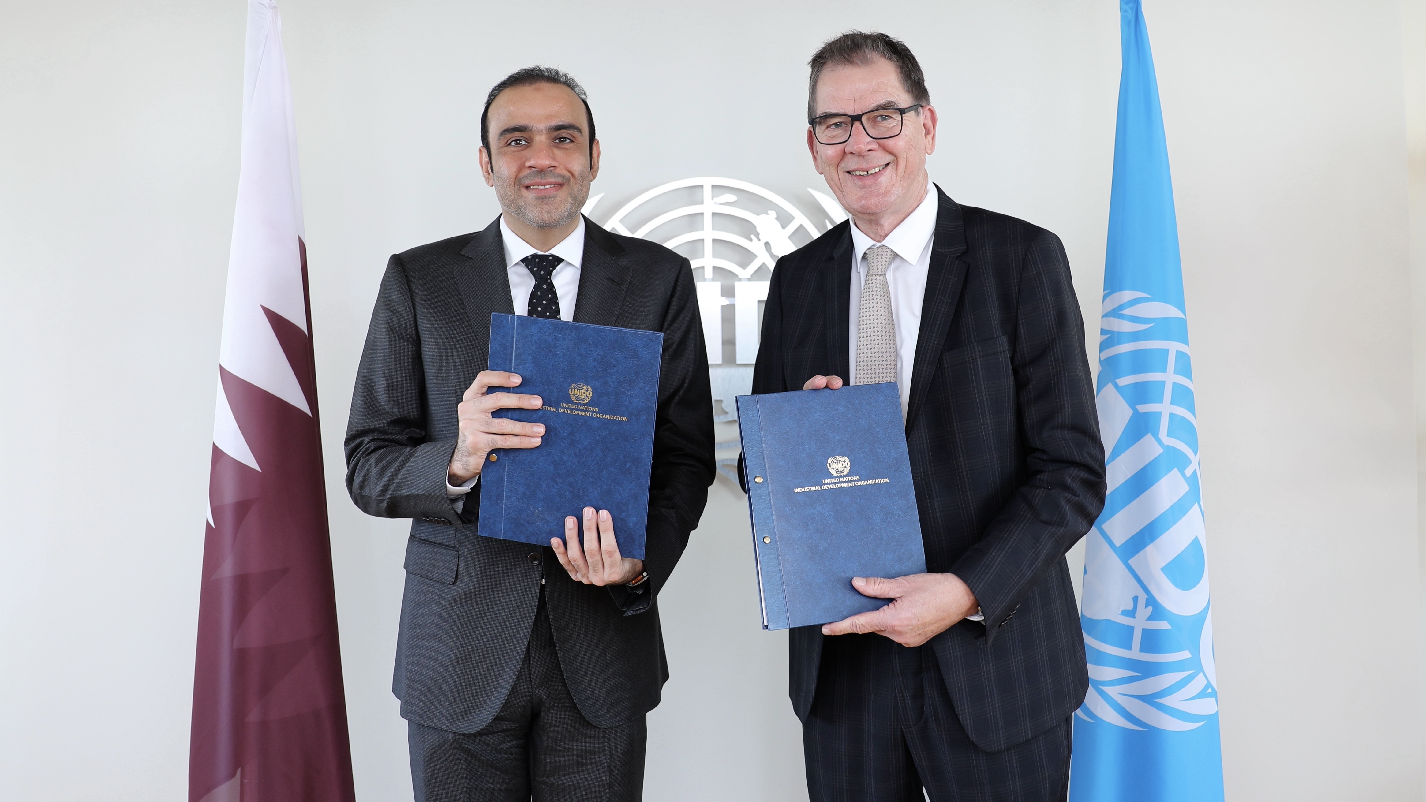 Qatar representative and DG Muller