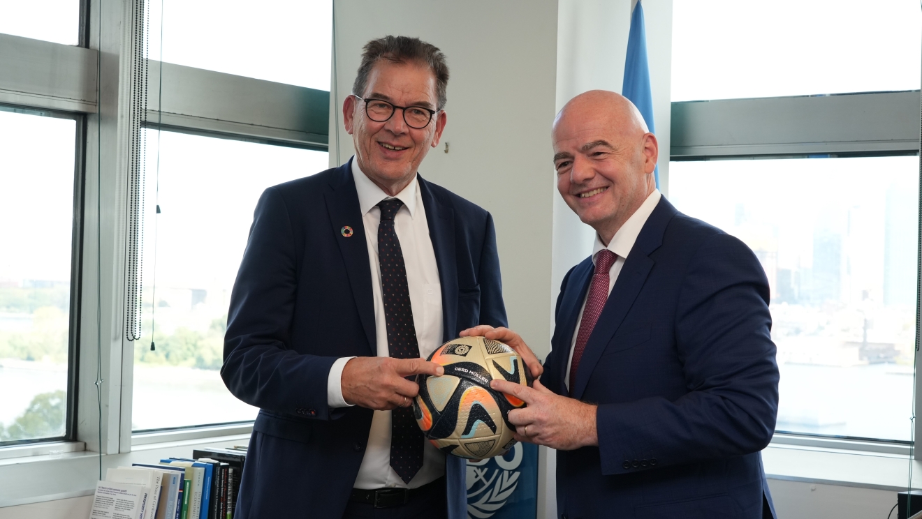 Infantino FIFA and DG