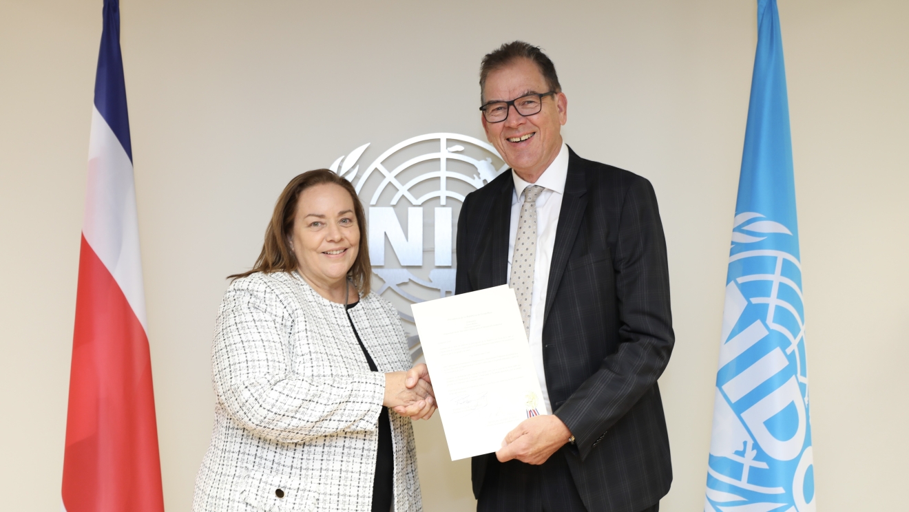 Director General meets H.E. Ms. Olga Marta SAUMA URIBE